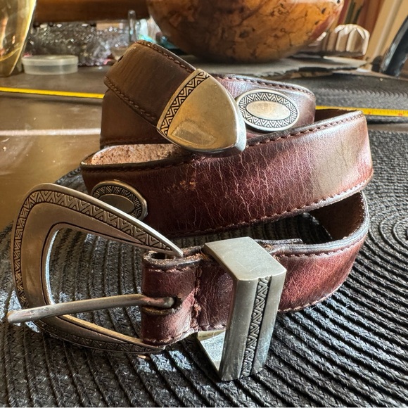 Narrow Leather Southwest Inspired Men’s Belt - Picture 3 of 4